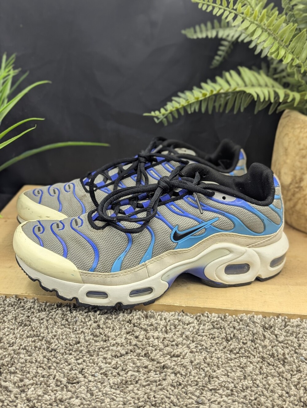Nike Air Max Plus Women's Size 8.5  GS 'Light Smoke Blue Lightning Shoes Youth 7